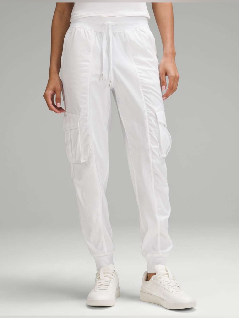 Lululemon Dance Studio Relaxed-Fit Mid-Rise Cargo Jogger in White Size Medium